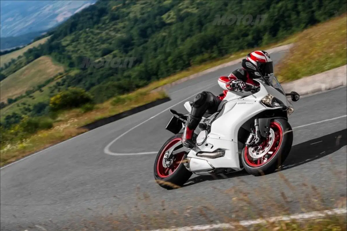 Ducati Panigale 899, ha debuttato a Francoforte (20)