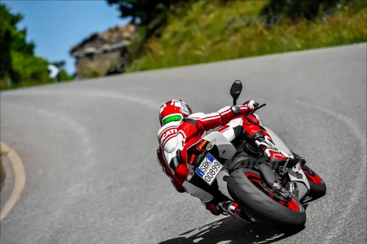 Ducati Panigale 899, ha debuttato a Francoforte (21)