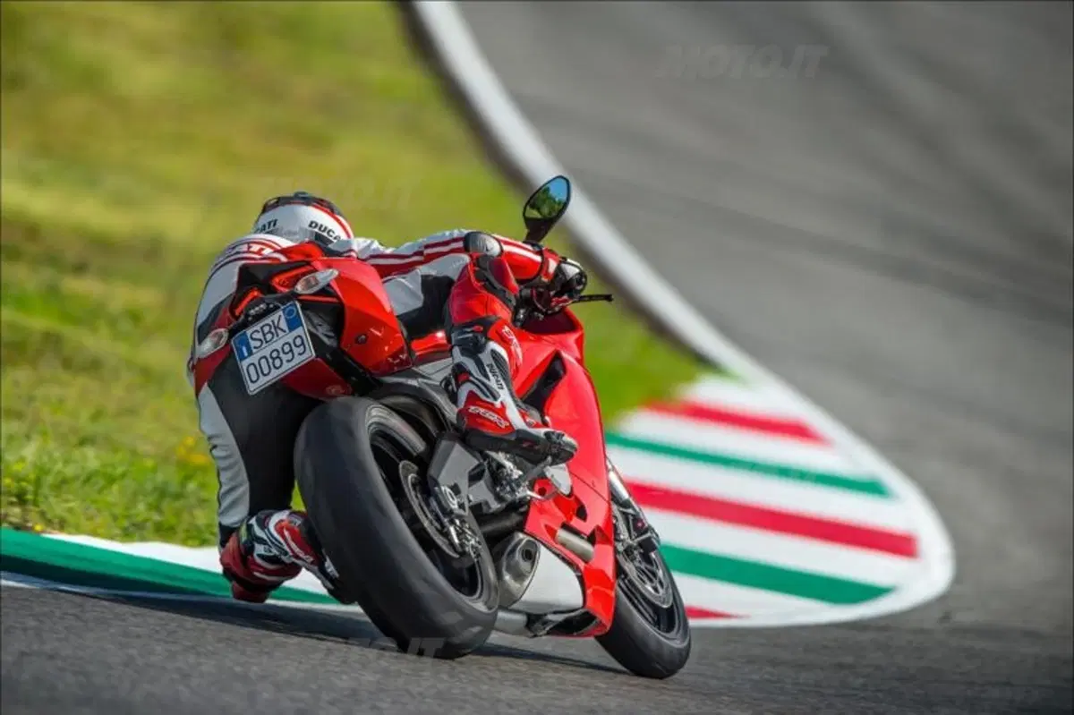 Ducati Panigale 899, ha debuttato a Francoforte (59)