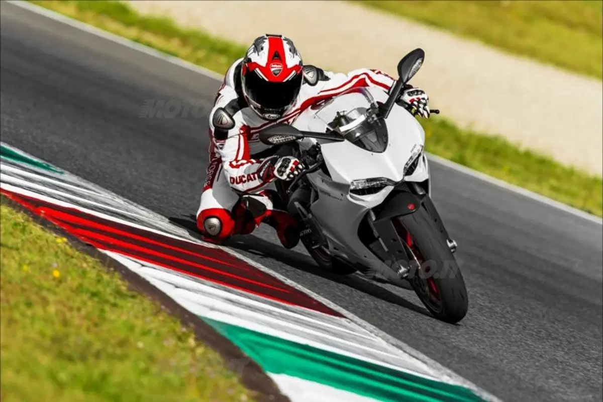 Ducati Panigale 899, ha debuttato a Francoforte (62)