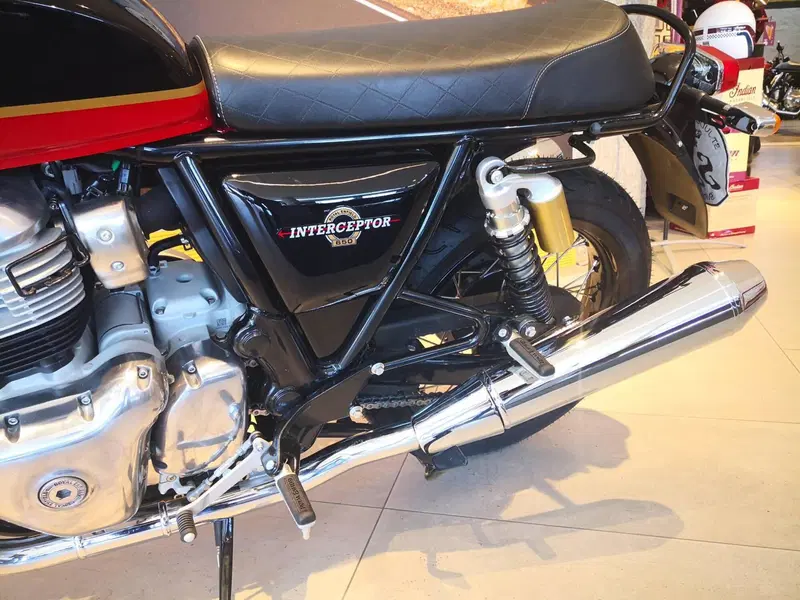 Royal Enfield Interceptor 650 (2021 - 26) (13)