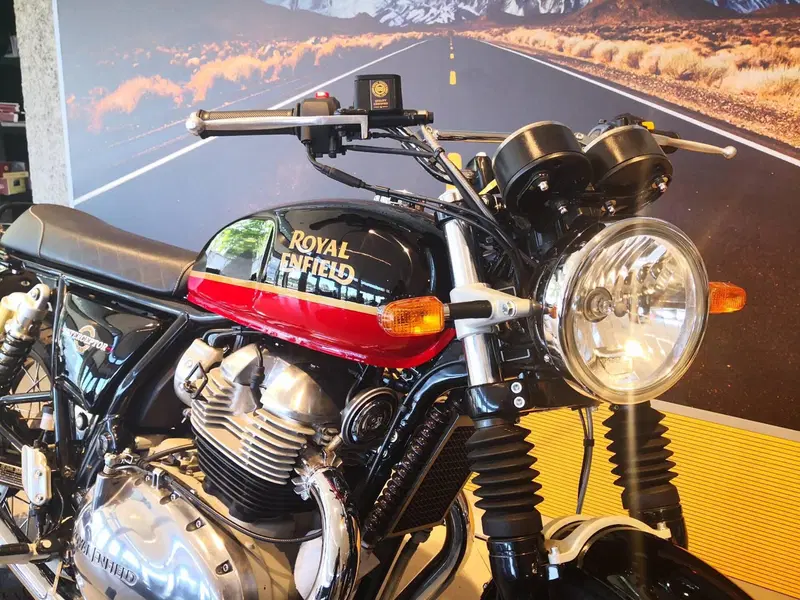 Royal Enfield Interceptor 650 (2021 - 26) (4)