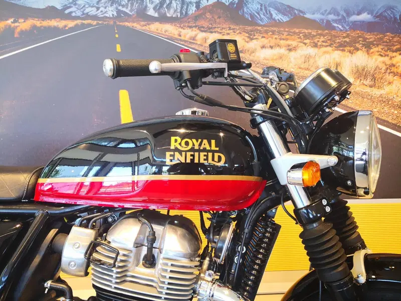 Royal Enfield Interceptor 650 (2021 - 26) (5)