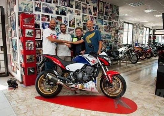 Mettiamoci in Moto, consegnata la Honda Hornet al vincitore