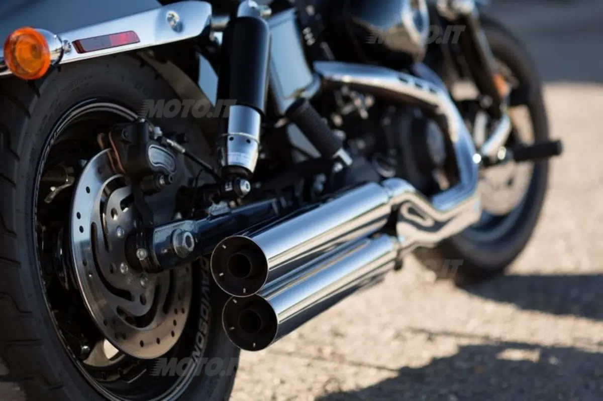 Harley-Davidson Dyna Fat Bob (17)