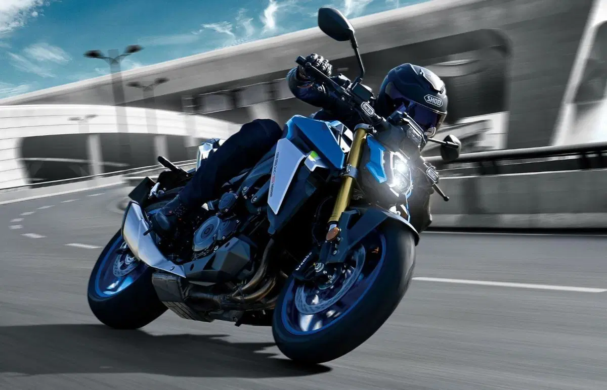 Nuova Suzuki GSX-S 1000 2021: estetica più aggressiva e non solo [EMBARGO NON PUBBLICARE] (5)