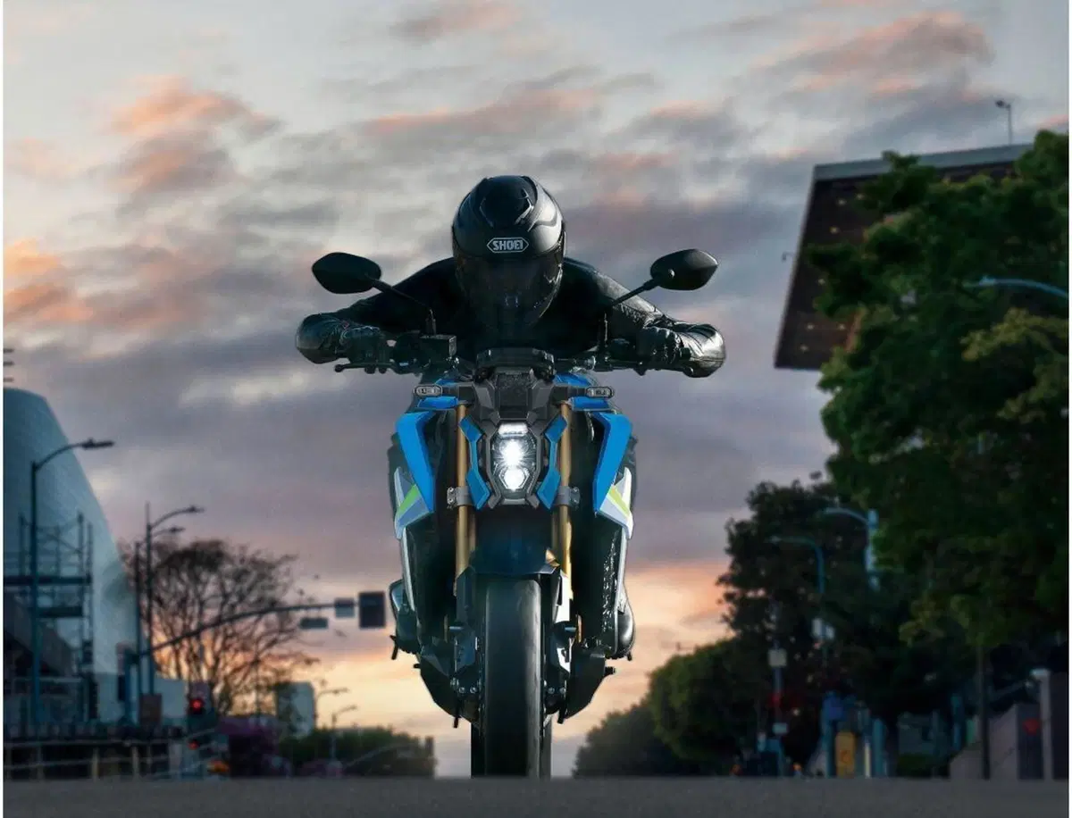 Nuova Suzuki GSX-S 1000 2021: estetica più aggressiva e non solo [EMBARGO NON PUBBLICARE] (10)