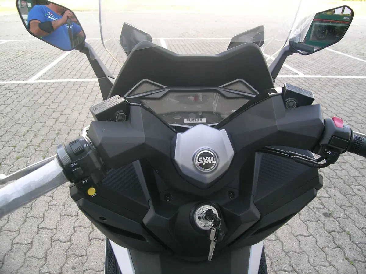 Sym Cruisym 300 (2021 - 24) (5)