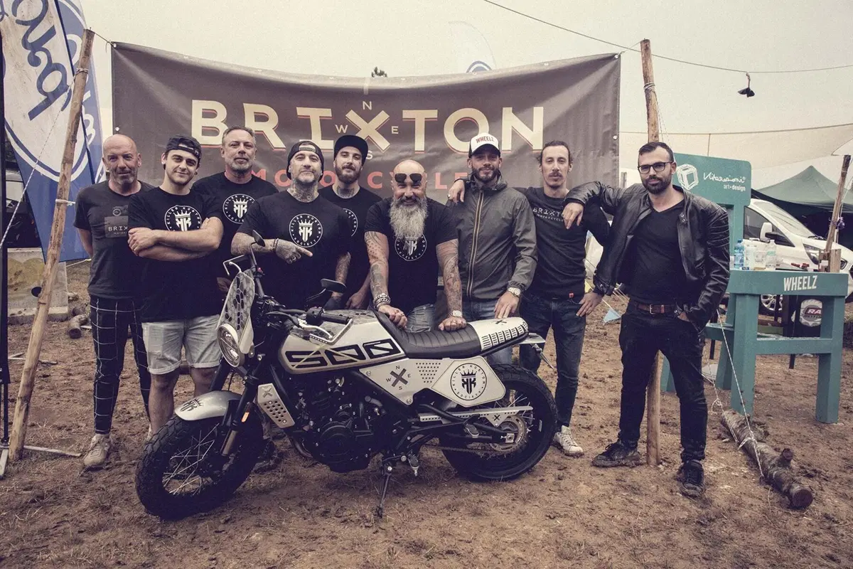 Mezcal, la special ufficiale Brixton Motorcycles su base Crossfire 500