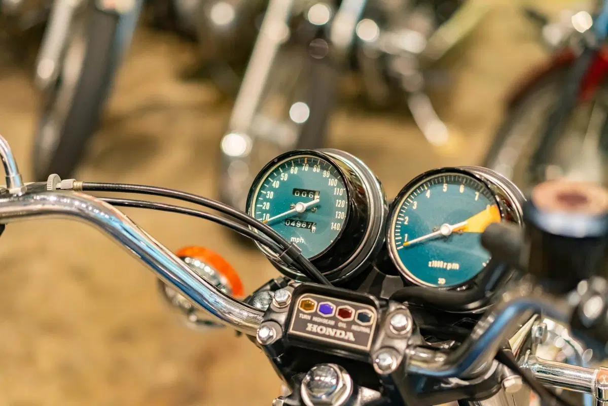 Honda CB750 Four, due esemplari d'epoca sono all'asta (15)