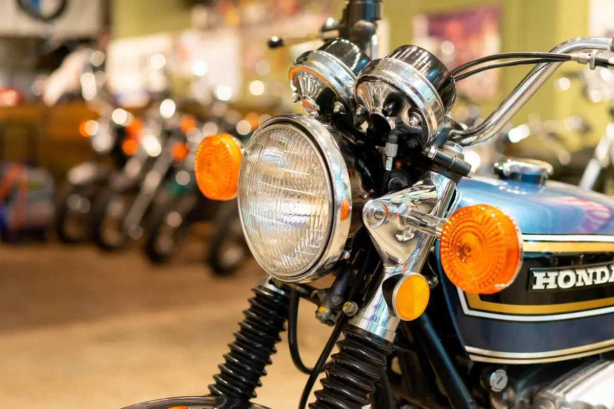 Honda CB750 Four, due esemplari d'epoca sono all'asta (18)