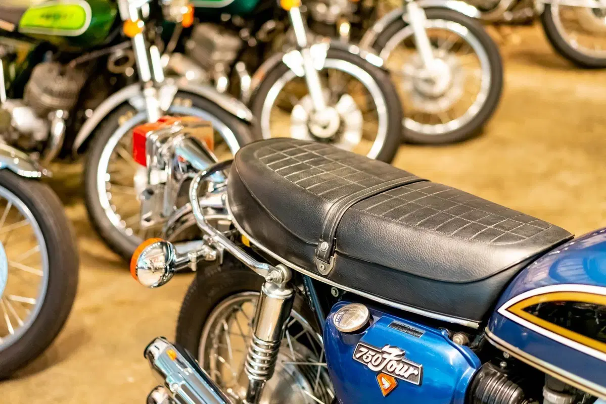 Honda CB750 Four, due esemplari d'epoca sono all'asta (19)