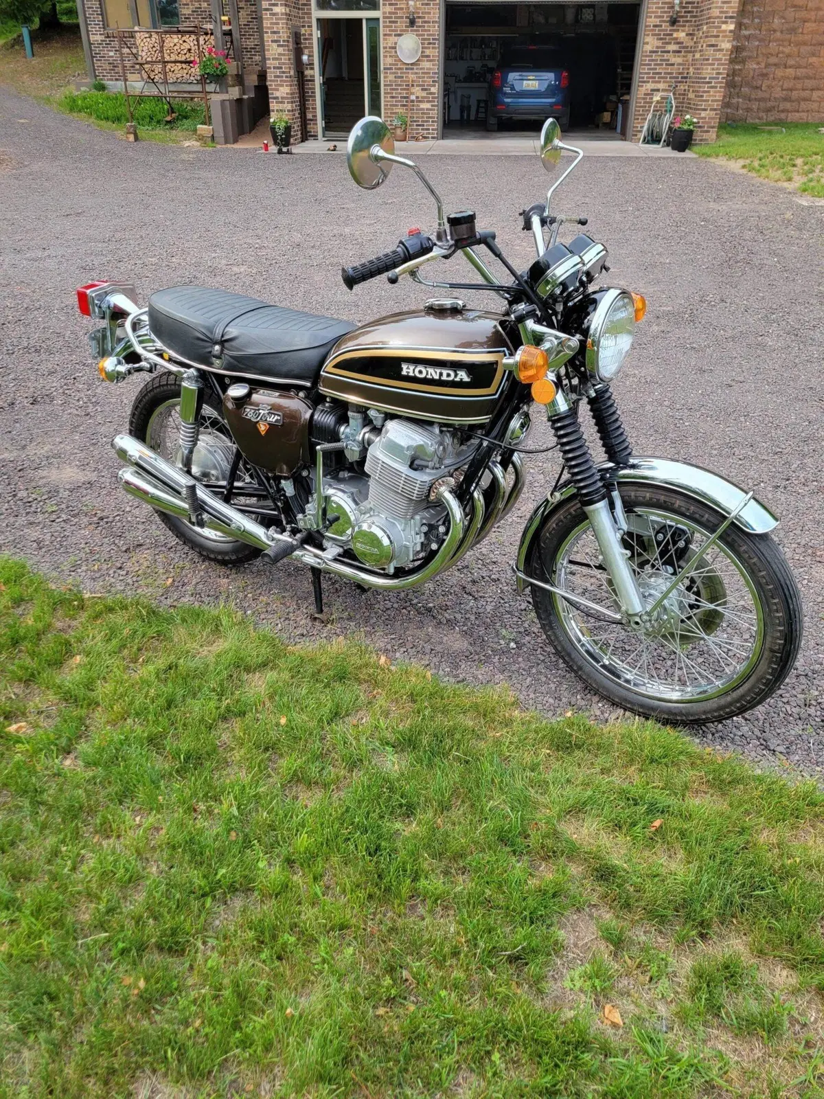 Honda CB750 Four, due esemplari all'asta (2)