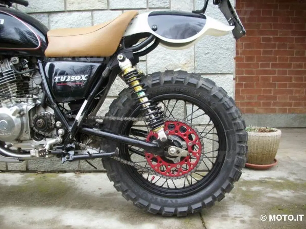 Le Strane di Moto.it: Suzuki TU 250 XX (3)