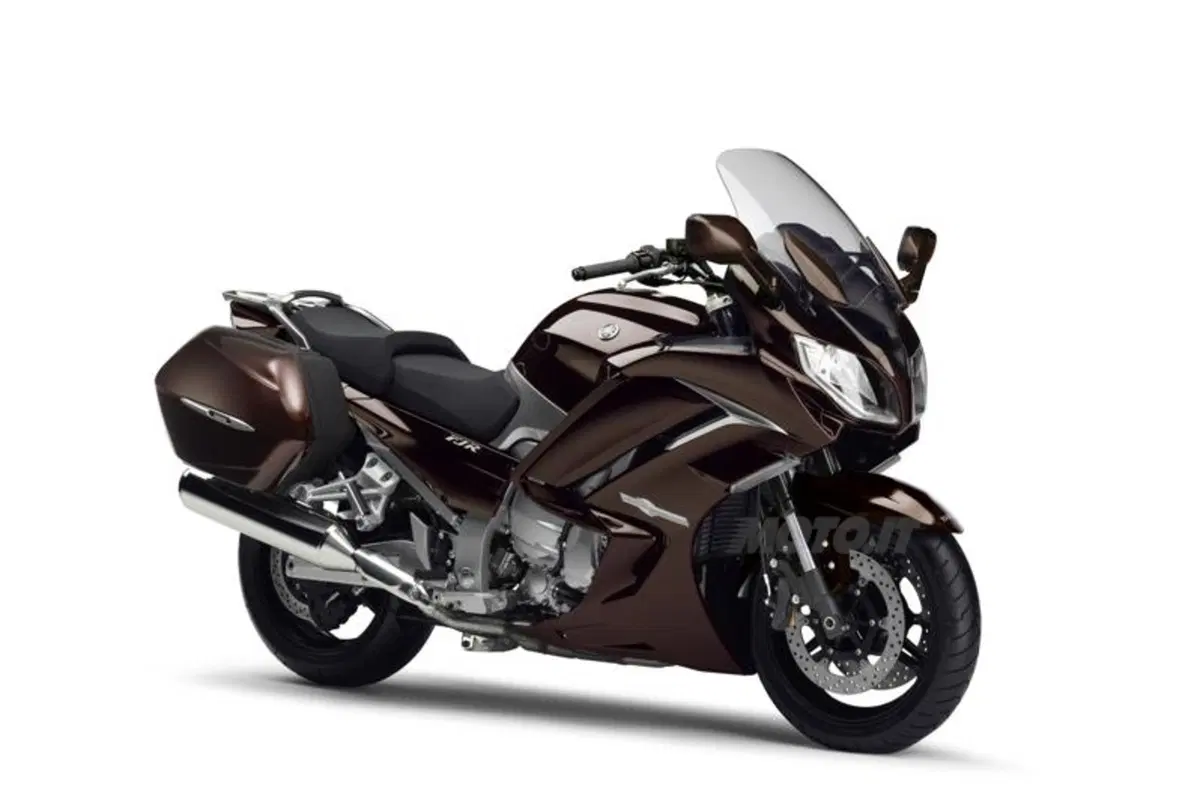 Yamaha FJR1300AE: cambio tradizionale e sospensioni elettroniche (13)