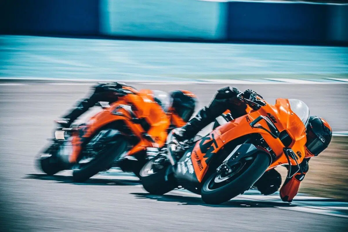 KTM RC8C 2022, supersportiva solo pista da Mattighofen (7)