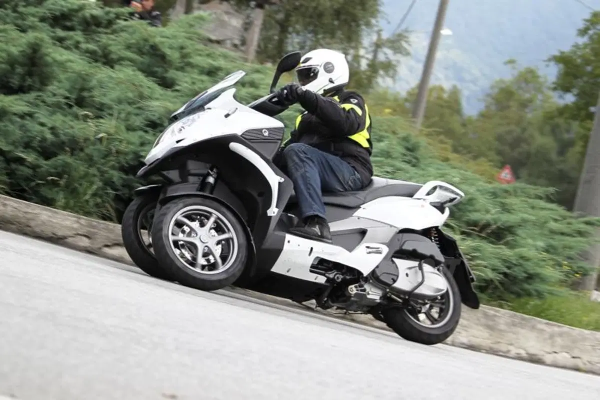 Quadro 350S (6)