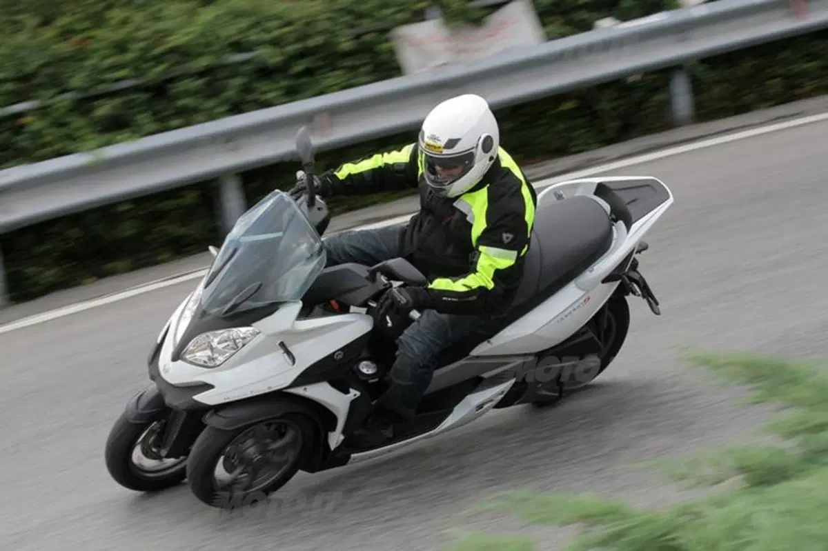 Quadro 350S (7)