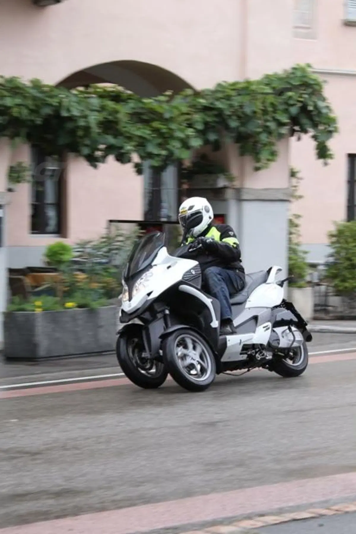 Quadro 350S (11)