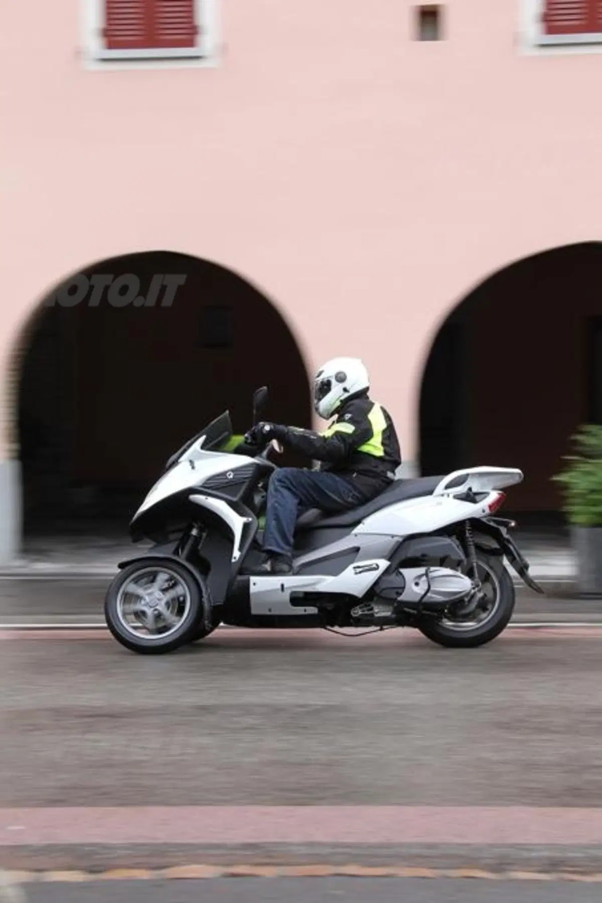 Quadro 350S (12)