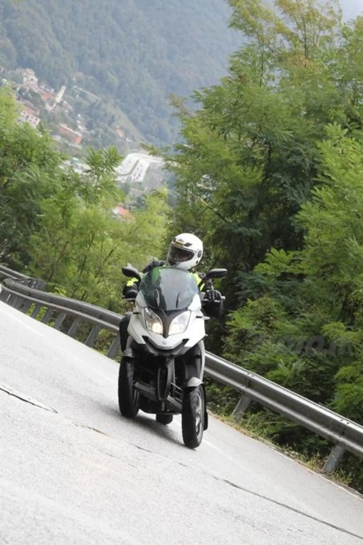 Quadro 350S (14)