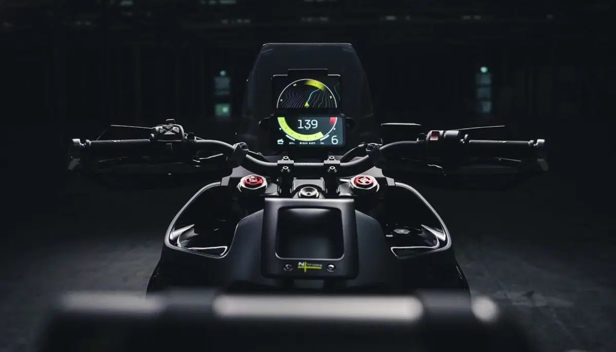 Husqvarna Norden 901. Il lancio si avvicina [Video] (6)
