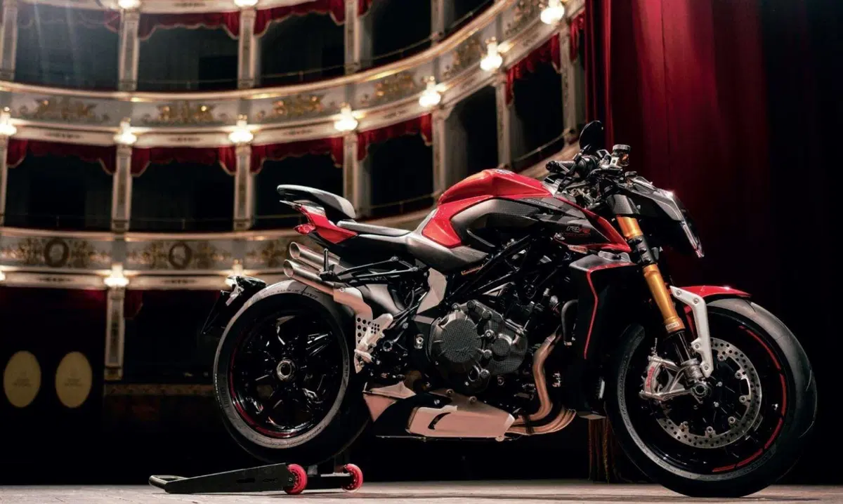 MV Agusta Brutale 1000RR 2021. Dati, foto e prezzo (10)