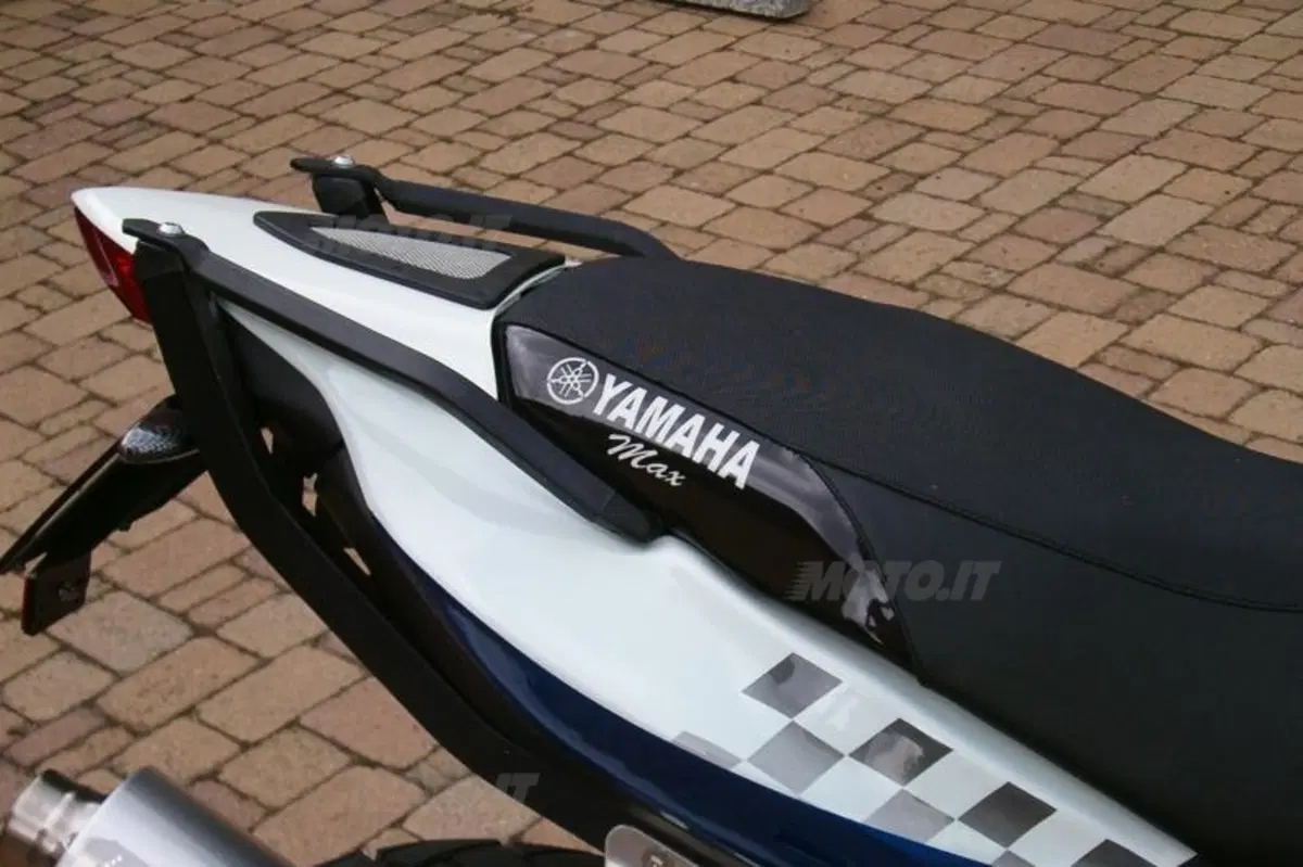 Yamaha SuperTénéré 750 special (5)