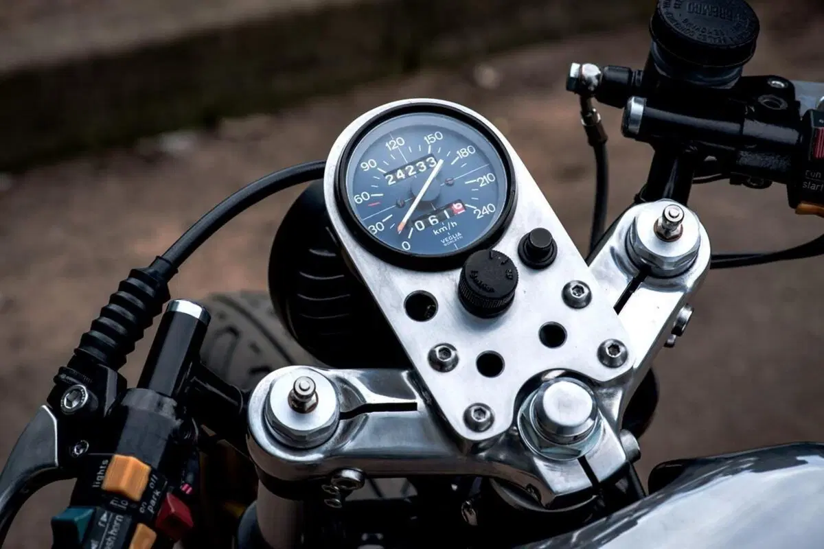 Wolf Moto Guzzi 850 Le Mans II, café racer sudafricana (6)