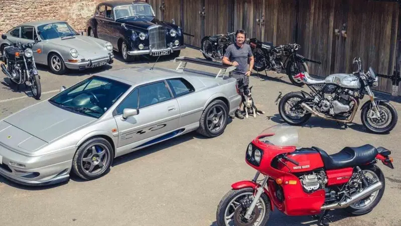 Richard Hammond mette all'asta la sua collezione