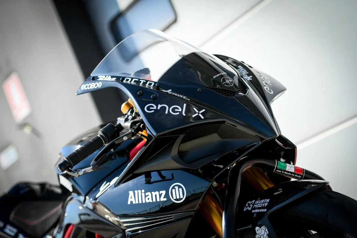 Energica Ego Kit Corsa Clienti: la MotoE per (quasi) tutti