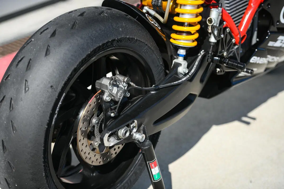 Energica Ego Kit Corsa Clienti: la MotoE per (quasi) tutti (21)