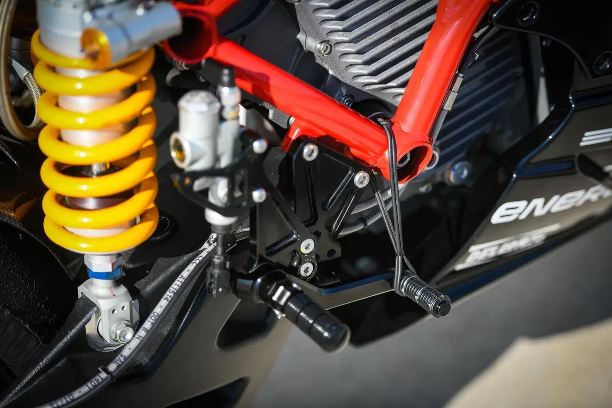 Energica Ego Kit Corsa Clienti: la MotoE per (quasi) tutti (24)