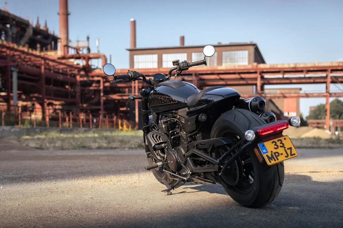 Harley-Davidson Sportster S: "You say you want a revolution!" (28)