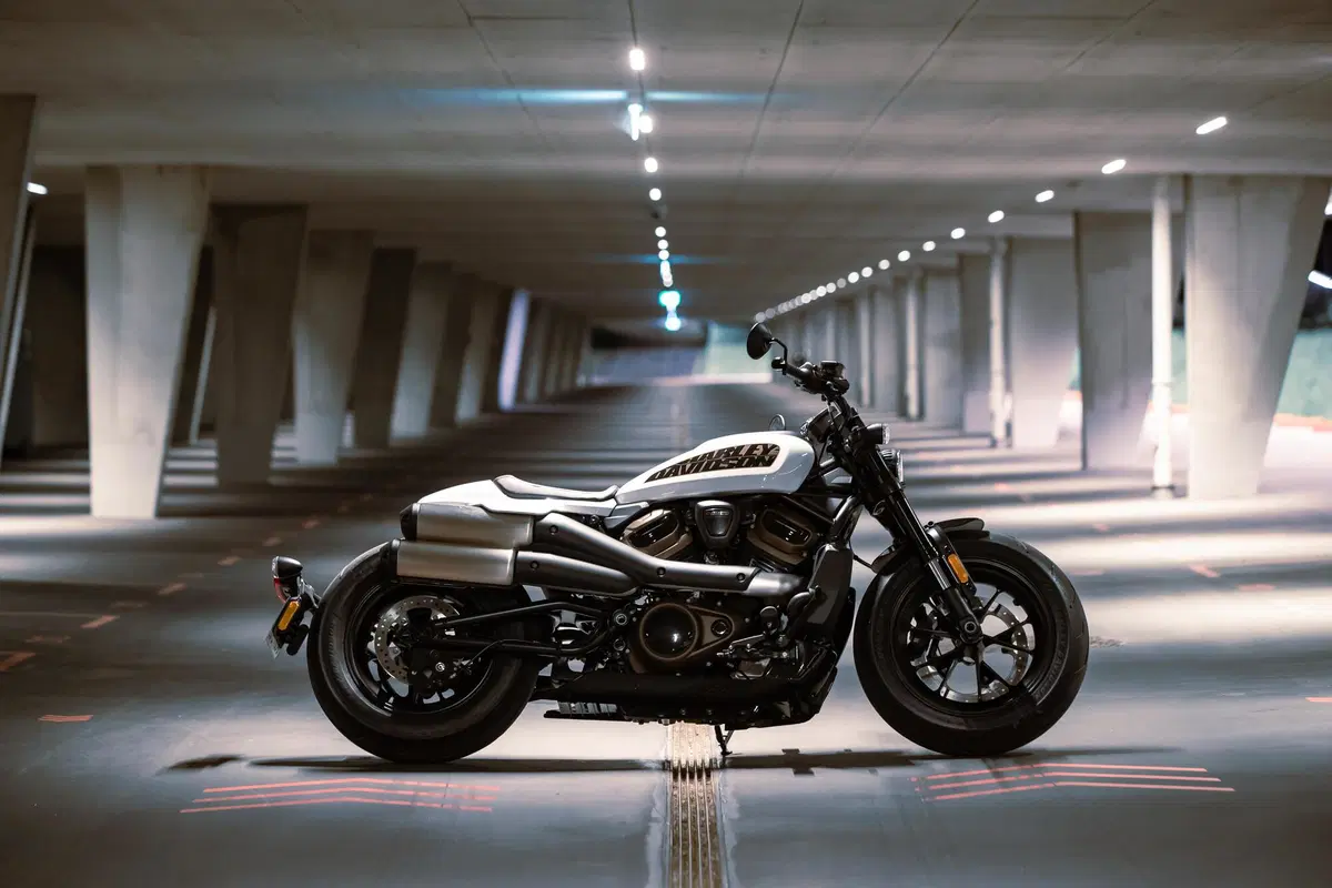 Harley-Davidson Sportster S: "You say you want a revolution!" (31)