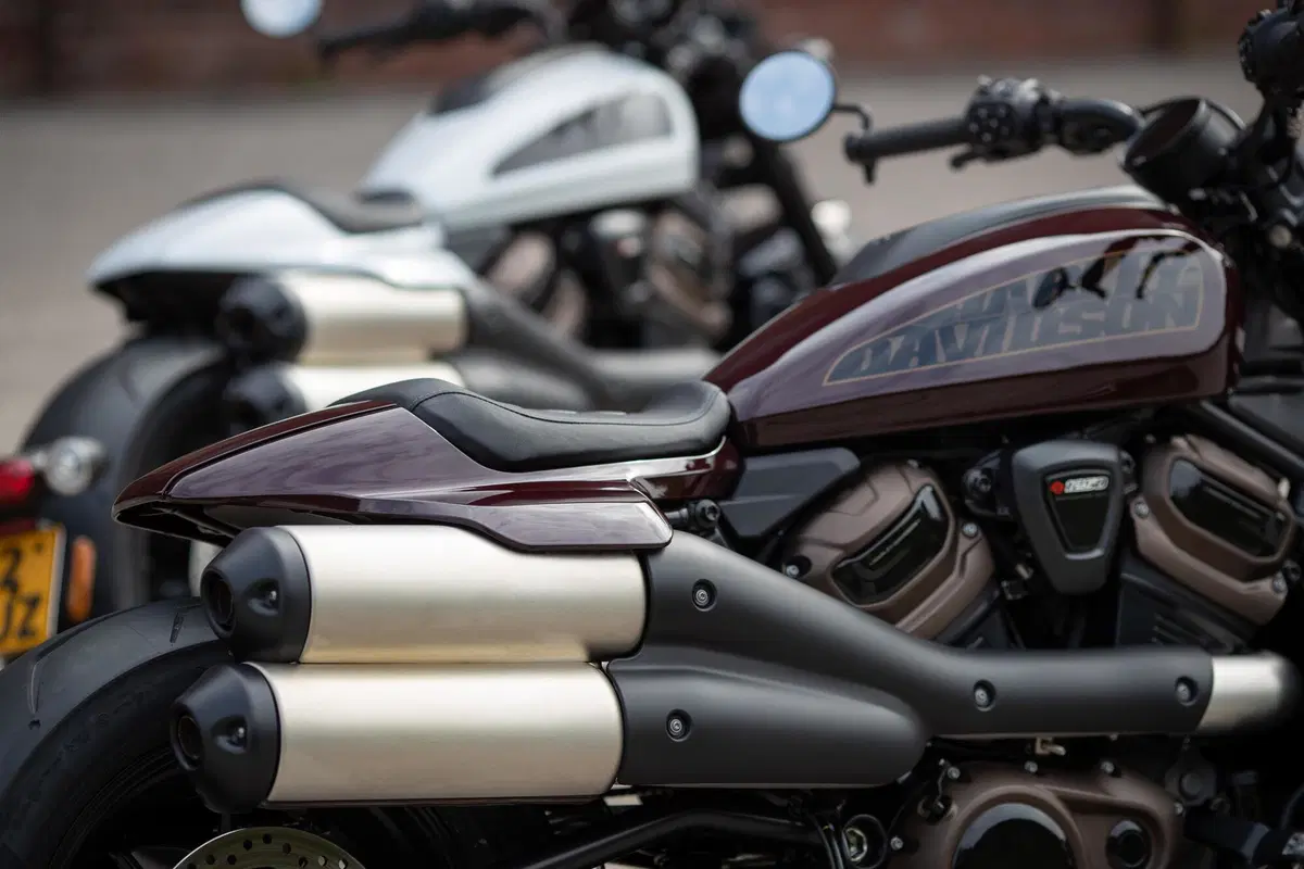 Harley-Davidson Sportster S: "You say you want a revolution!" (33)