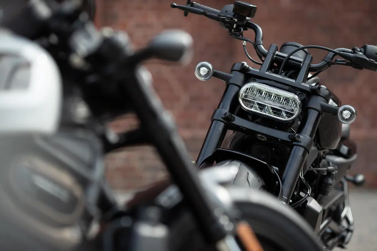 Harley-Davidson Sportster S: "You say you want a revolution!" (34)