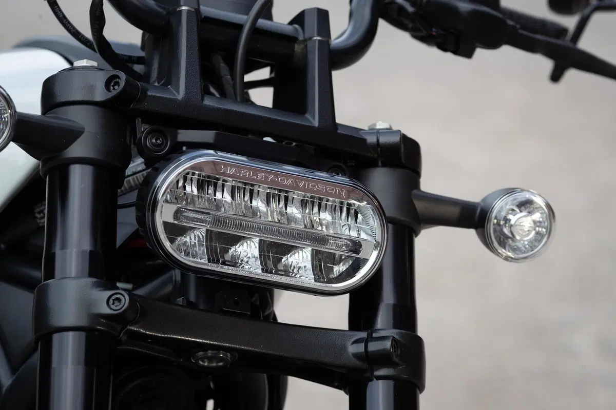 Harley-Davidson Sportster S: "You say you want a revolution!" (36)