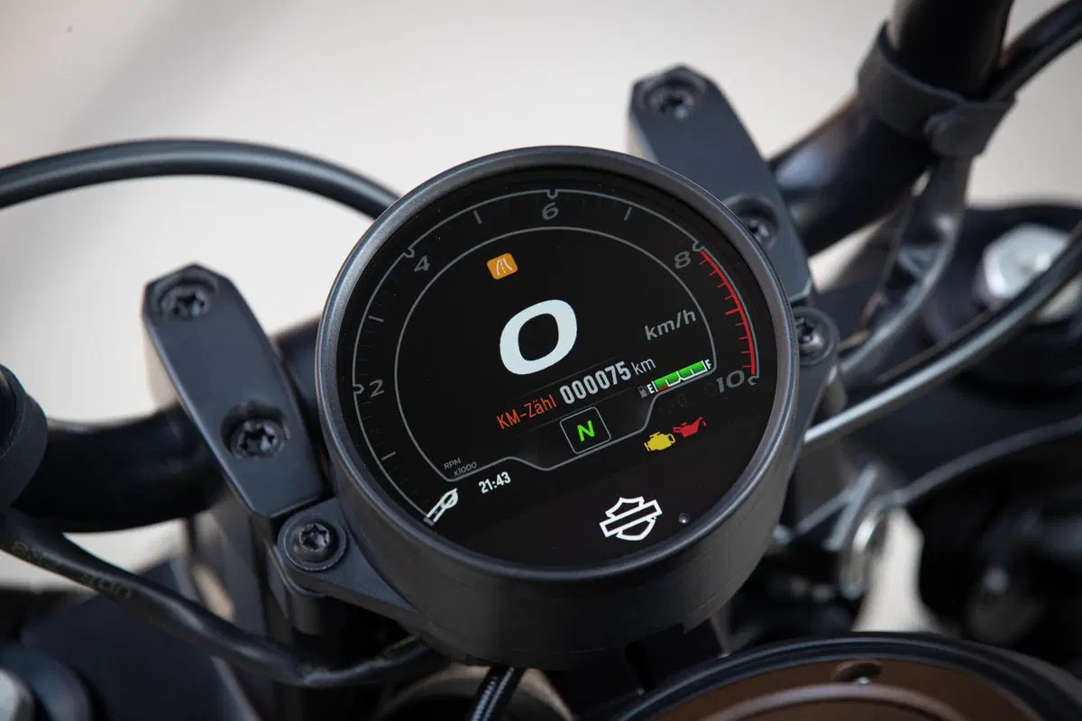 Harley-Davidson Sportster S: "You say you want a revolution!" (45)