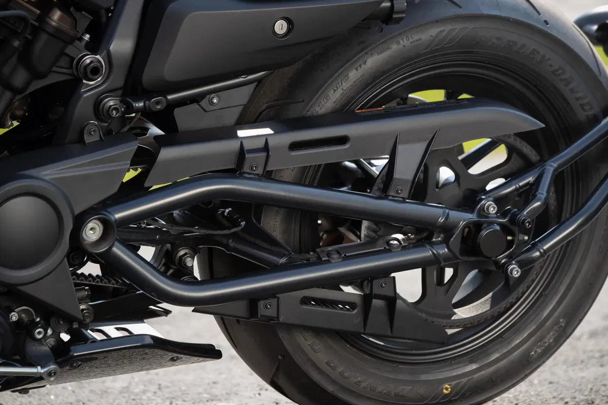 Harley-Davidson Sportster S: "You say you want a revolution!" (49)