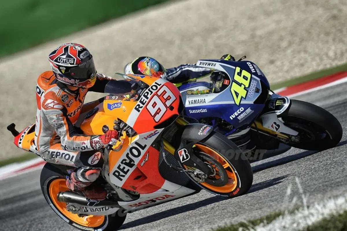 Le foto più spettacolari del GP di San Marino (29)