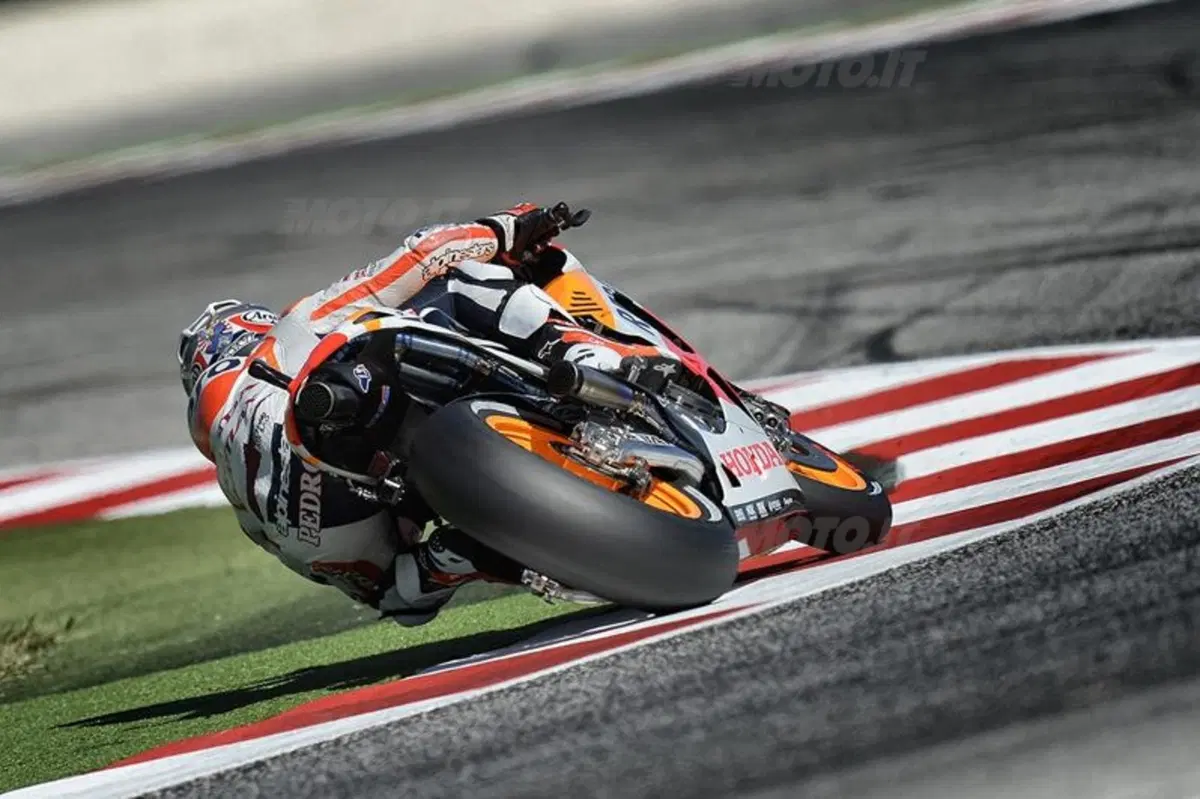 Le foto più spettacolari del GP di San Marino (30)