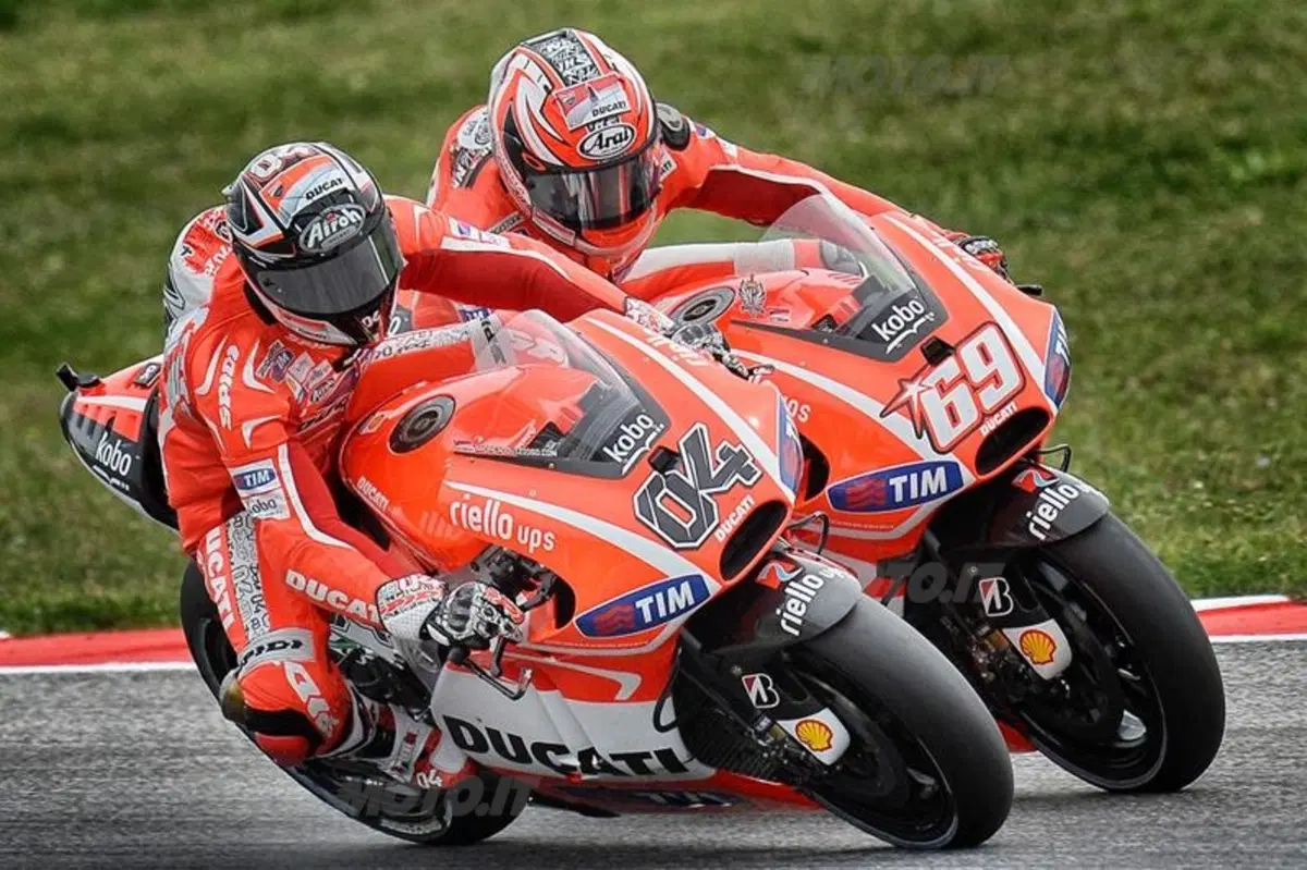 Le foto più spettacolari del GP di San Marino (34)