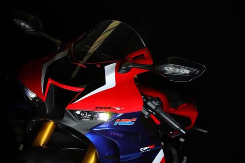 Honda: la CBR 1000RR-R Fireblade SP sfida la BSB (5)