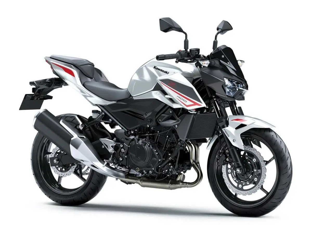Le Kawasaki Ninja 400 e Z400 m.y. 2022 presentate in Giappone (3)