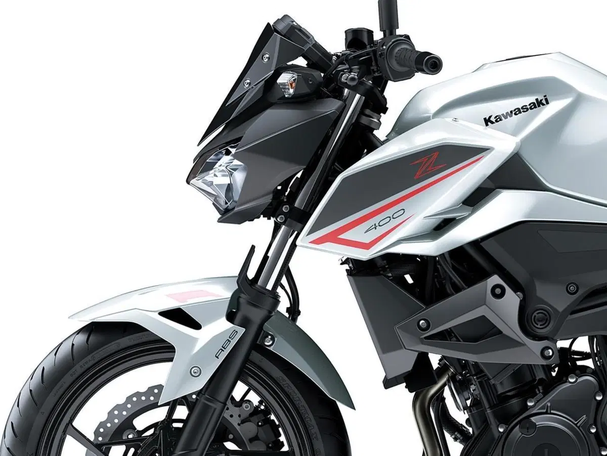 Le Kawasaki Ninja 400 e Z400 m.y. 2022 presentate in Giappone (4)