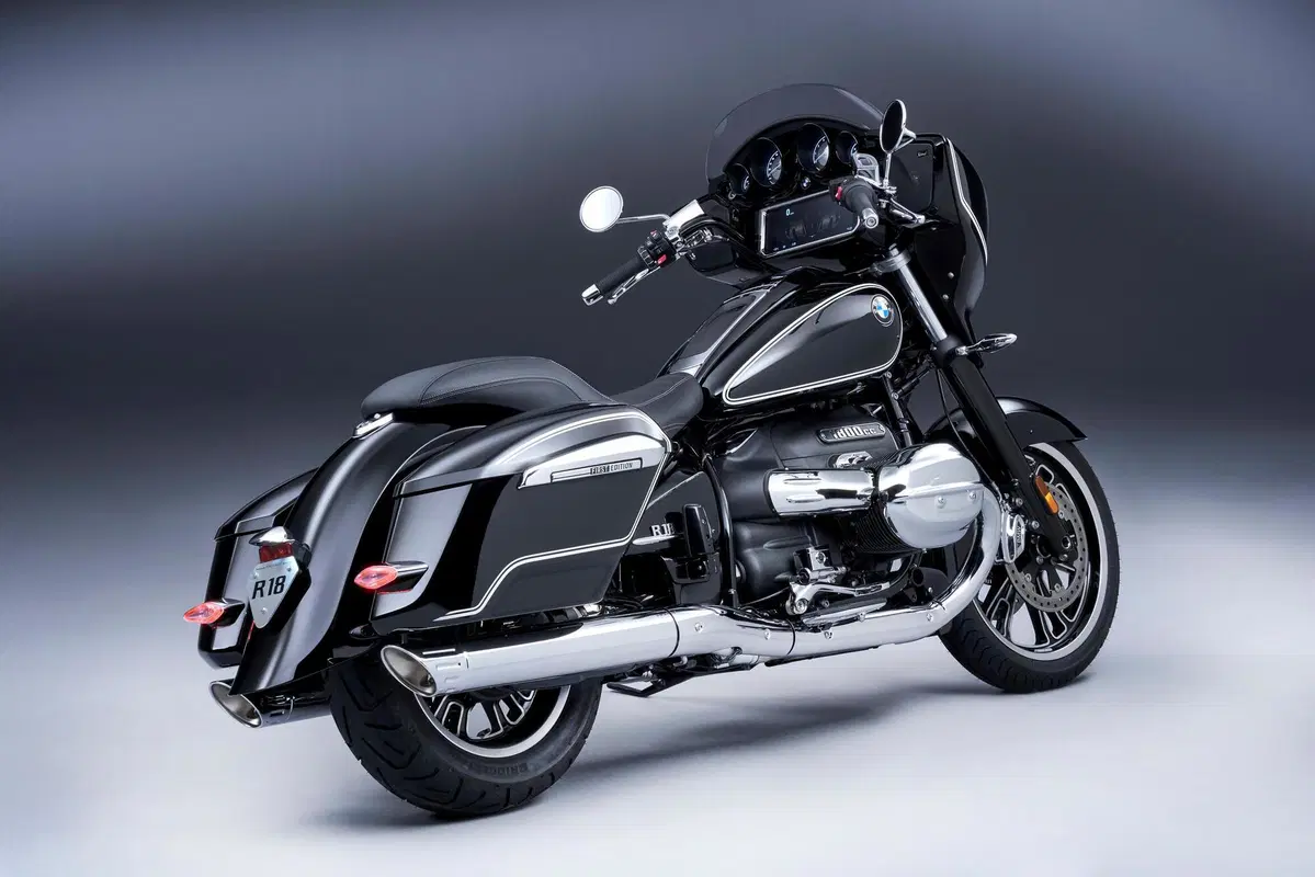Nuove BMW R 18 Transcontinental e R 18 B. La famiglia "Big Boxer" si amplia (22)