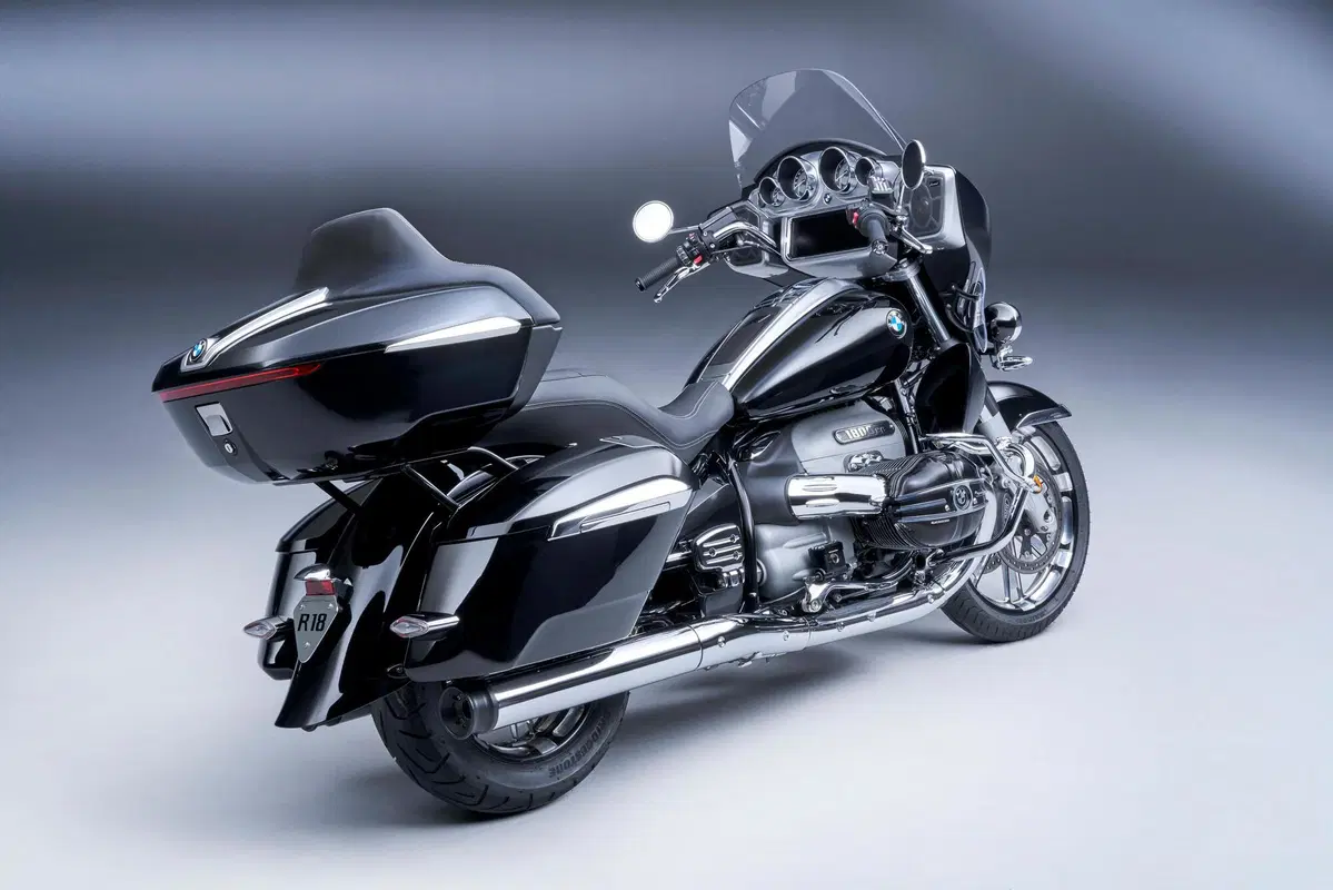 Nuove BMW R 18 Transcontinental e R 18 B. La famiglia "Big Boxer" si amplia (28)