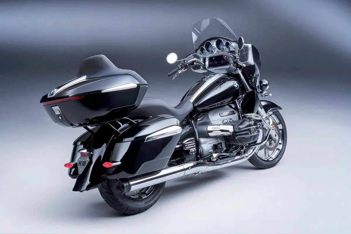 Nuove BMW R 18 Transcontinental e R 18 B. La famiglia "Big Boxer" si amplia (30)