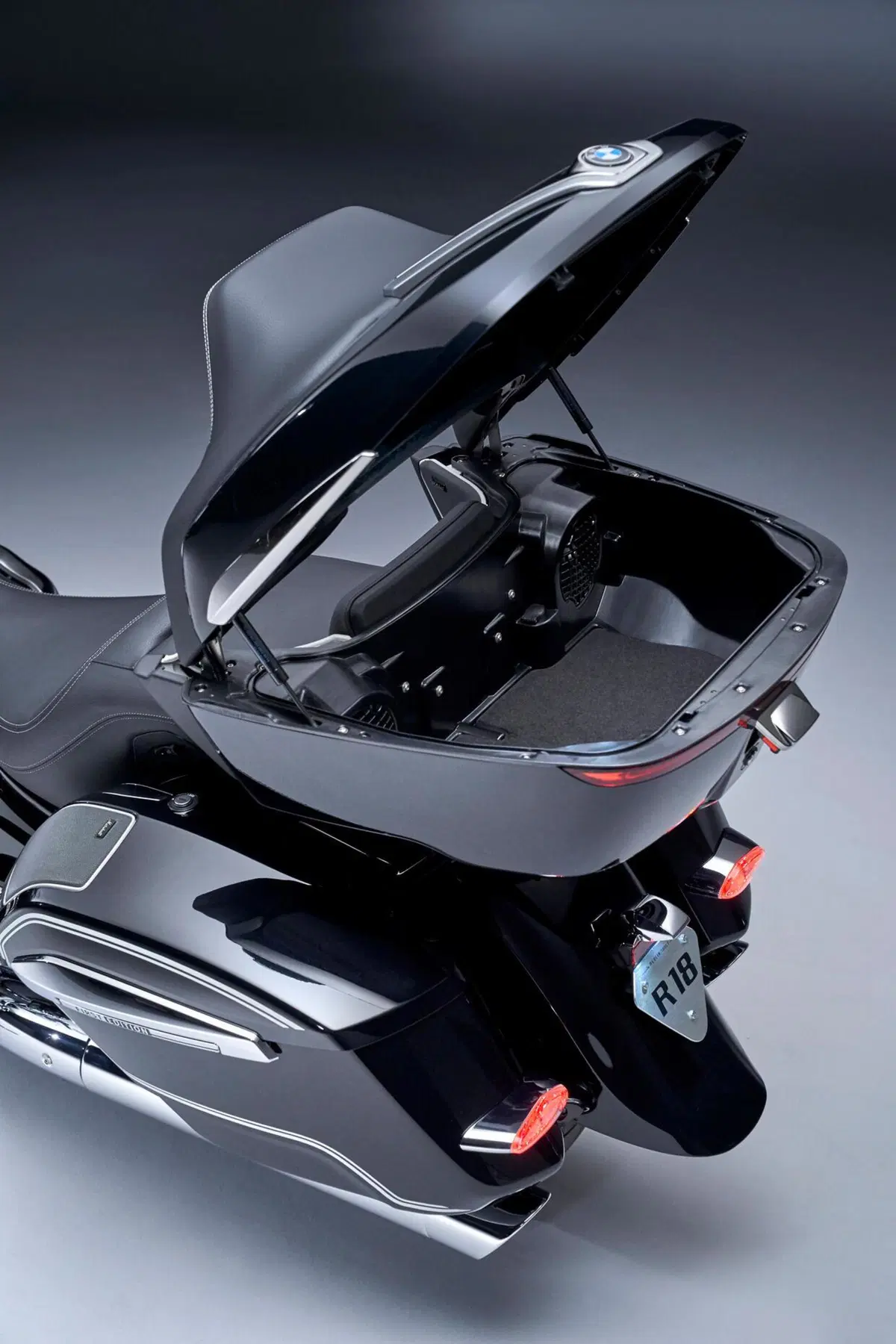 Nuove BMW R 18 Transcontinental e R 18 B. La famiglia "Big Boxer" si amplia (38)